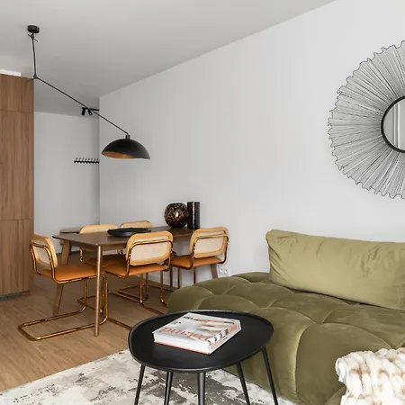 Apartment Doki Lifestyle & Food Hall By Lion *