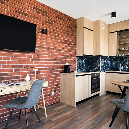 Doki Living & Foodhall By Lion Apartament *