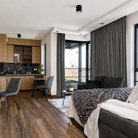 Doki Living & Foodhall By Lion Apartament