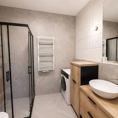 Doki Living & Foodhall By Lion Apartament Gdańsk